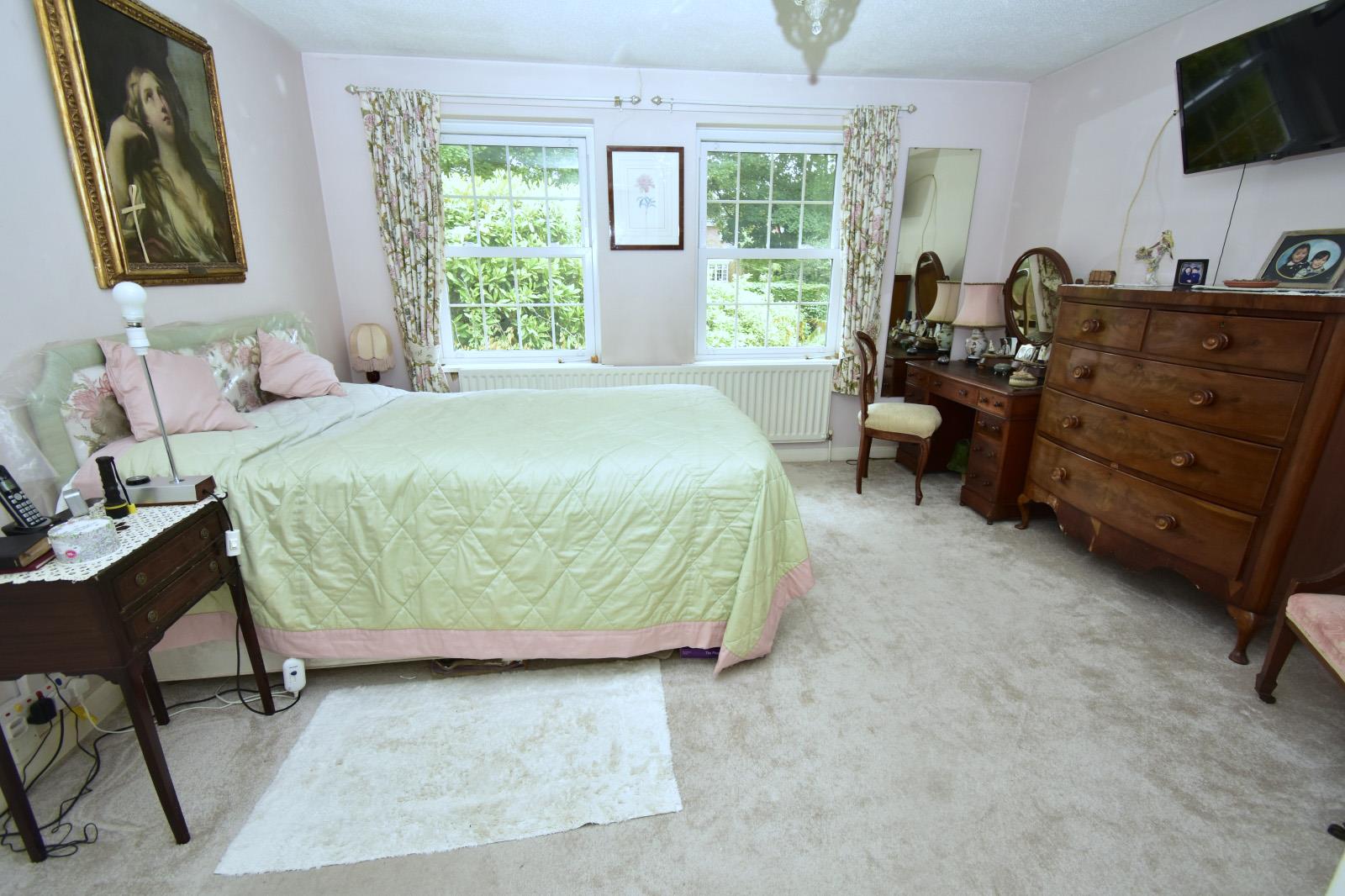 A BEDROOM 1.JPG